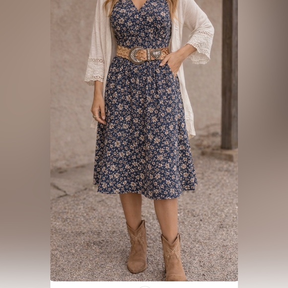 NUOVO Braided Leather Western Concho Belt – Boho Cowgirl Style – Size L Tan - Picture 10 of 10